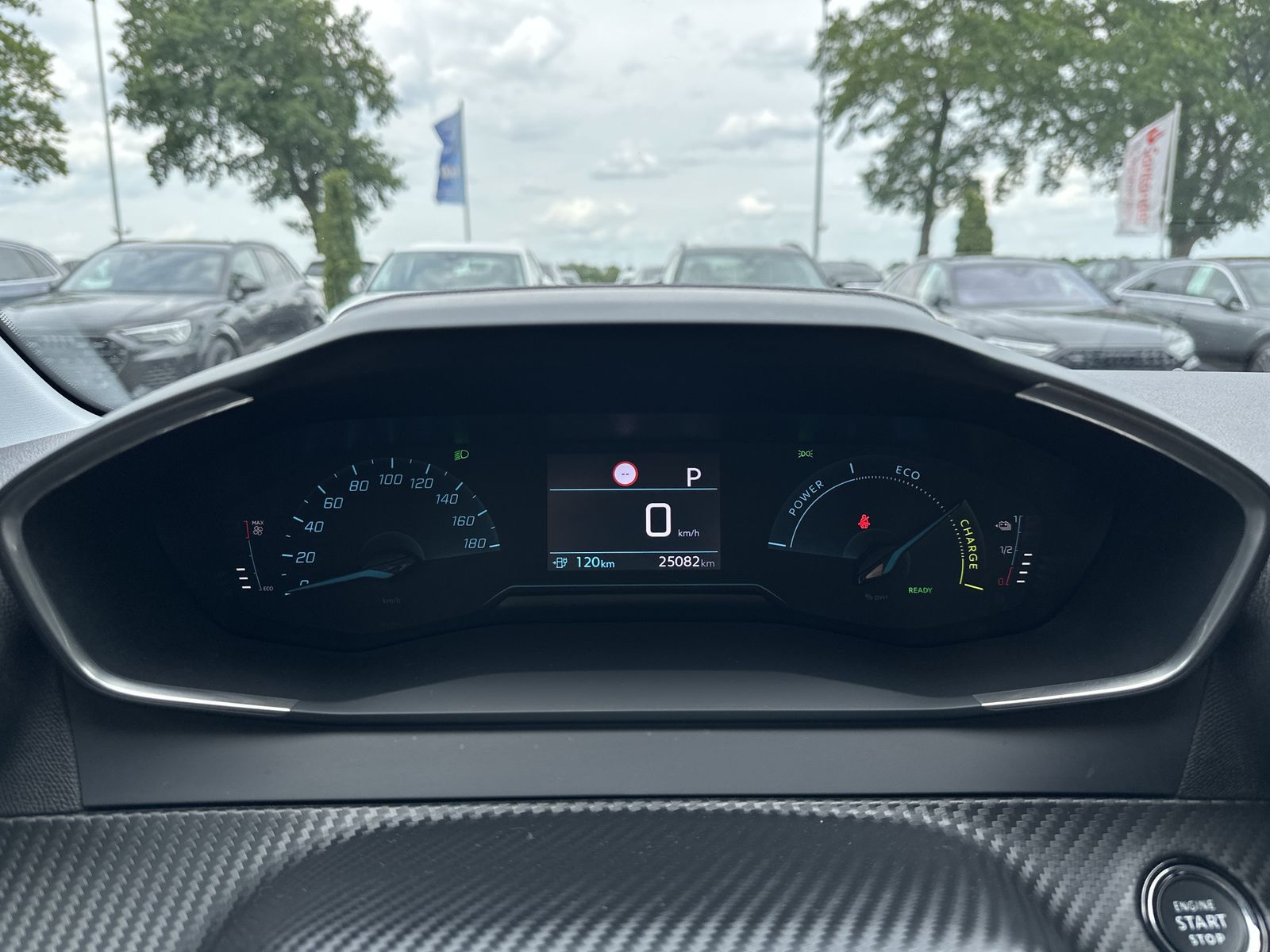Fahrzeugabbildung Peugeot 208 e Active NAV+LED+DAB+KOMFORT-PAKET+SPURHALTE