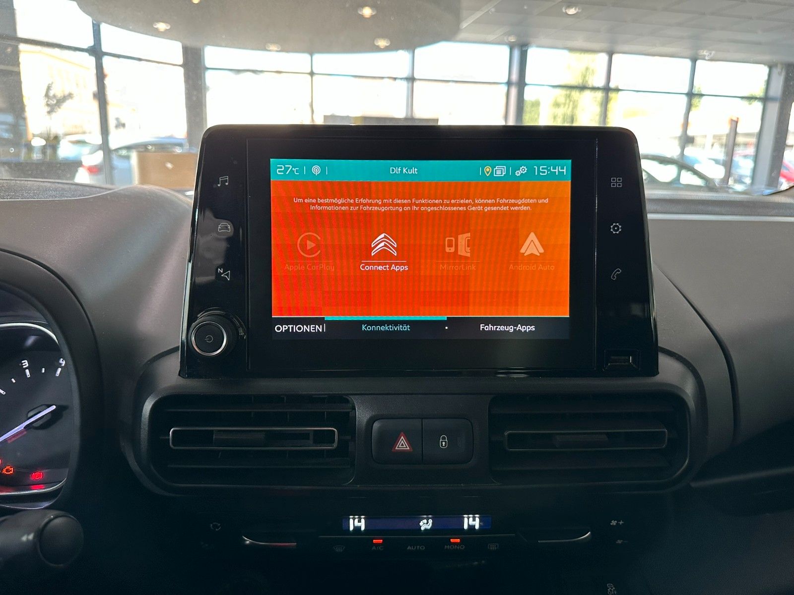 Fahrzeugabbildung Citroën Berlingo Shine M 1.2T NAVI/HEAD-UP/PDC+CAM/AHK