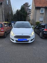 Ford S Max zu verkaufen mit sehr gutem Zus... - Ford S-Max in Saarbrücken