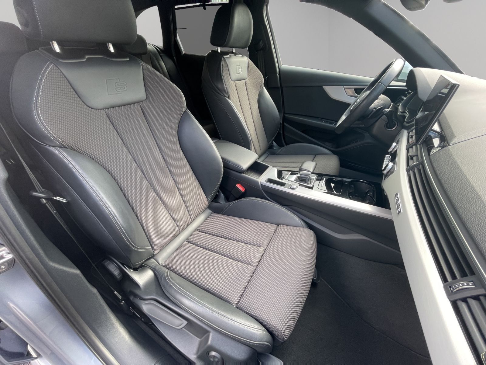 Audi A4 - Bild 19