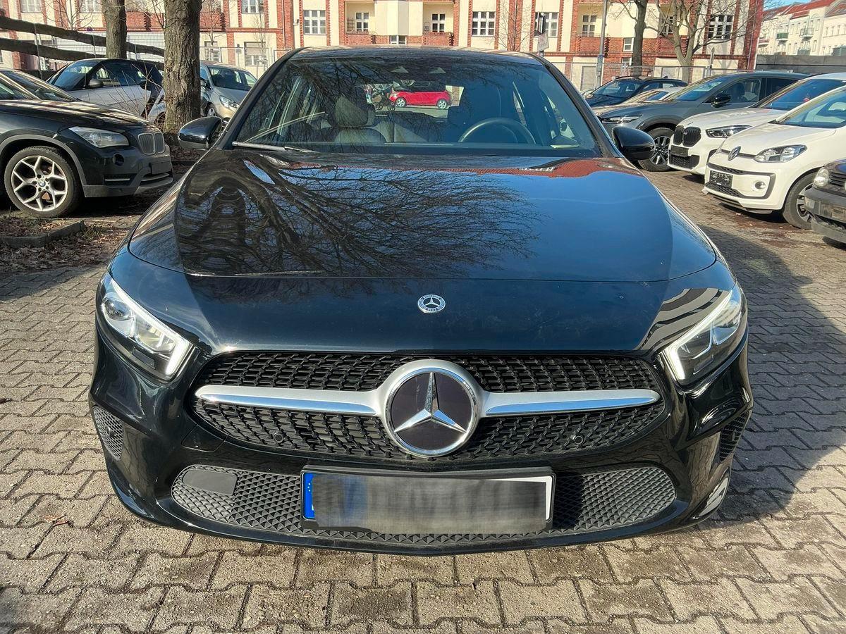 Mercedes-Benz A 250 +LED+MBUX+CARPLAY+DAB+CARBON+AUG. REALITY+