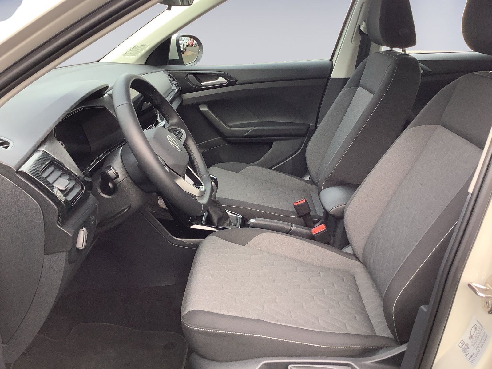 Volkswagen T-Cross - Bild 9