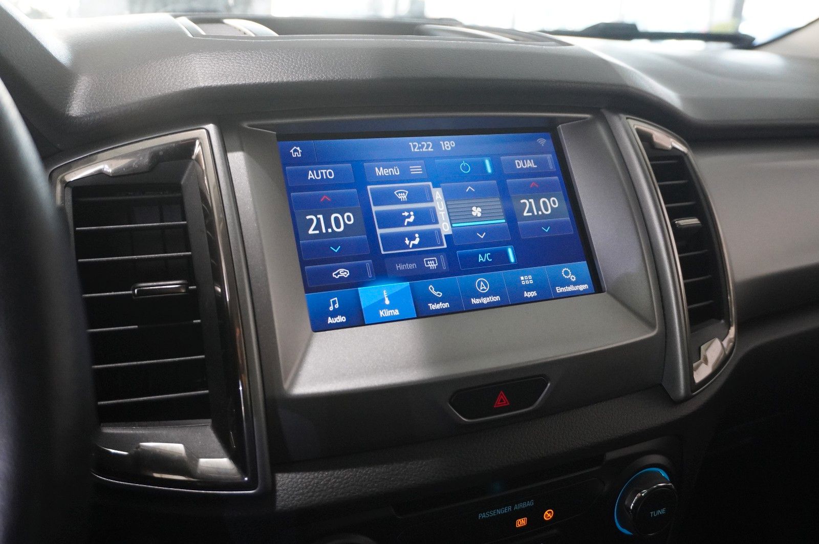 Fahrzeugabbildung Ford Ranger 2.0D LIMITED 4X4 EXTRA NAVI/LED/LEDER/AHK