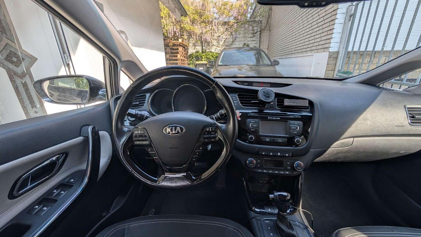 Kia cee'd Sportswagon 1.6 GDI DCT Spirit, AHK, Navi