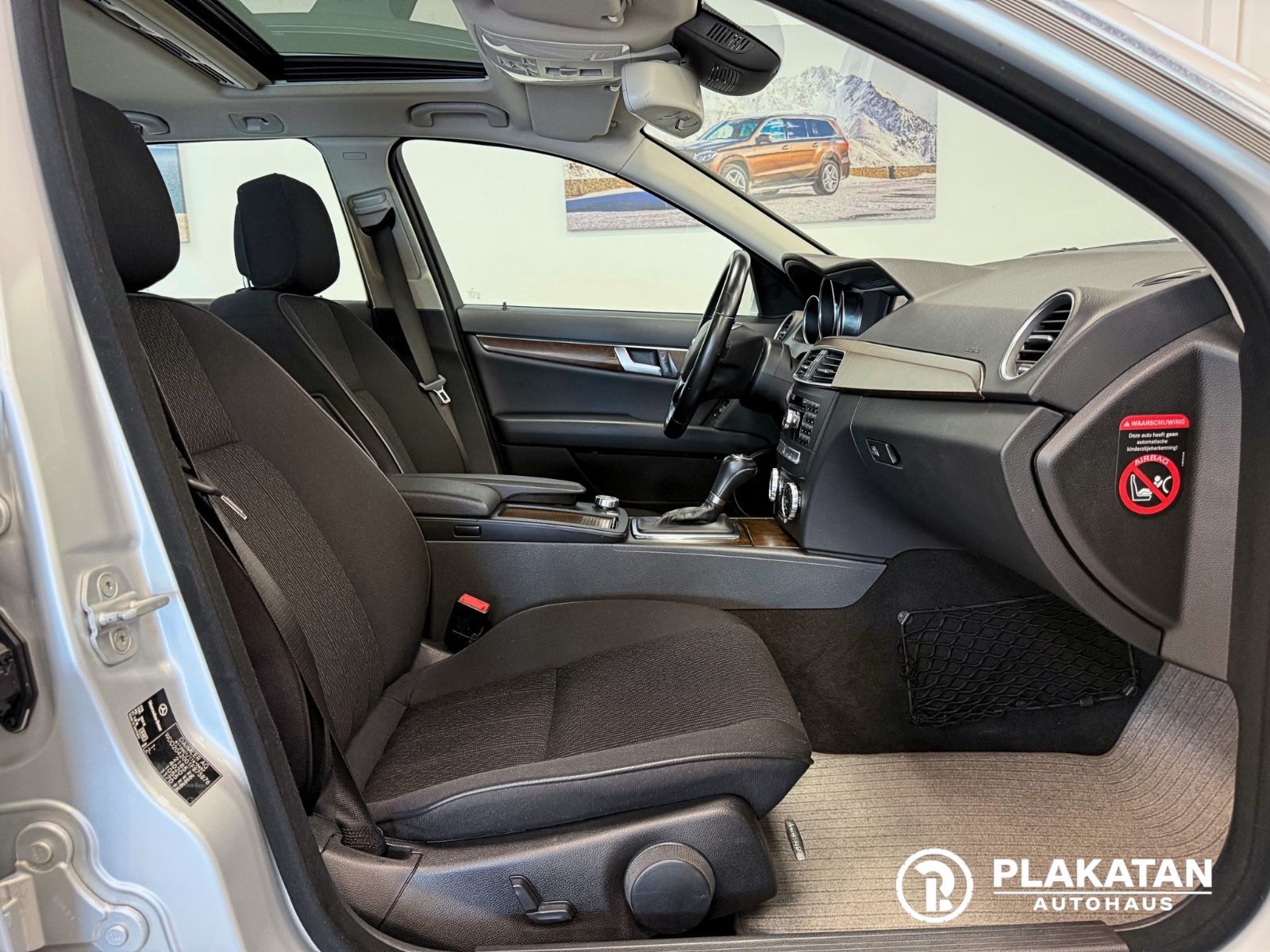 Fahrzeugabbildung Mercedes-Benz C 180CDI T-Model Bi-Xenon Automatik NAVI AHK