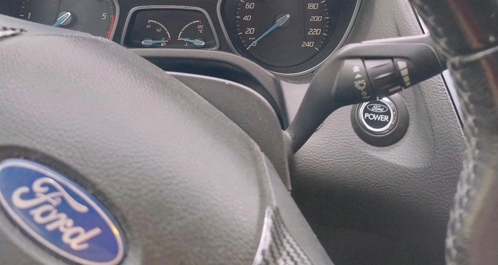 Ford Focus 2012 — photo 12