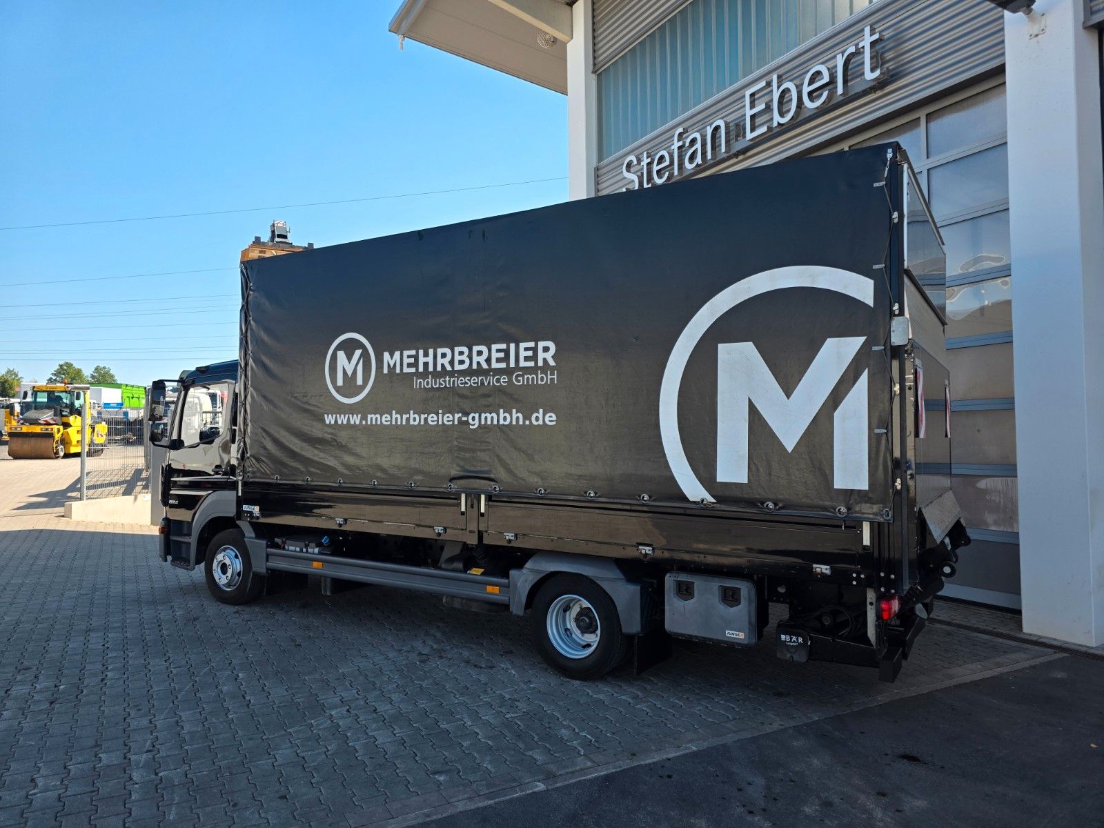 Fahrzeugabbildung Mercedes-Benz Atego 824 L Bär LBW 1.000kg AHK Klima 3 Sitze