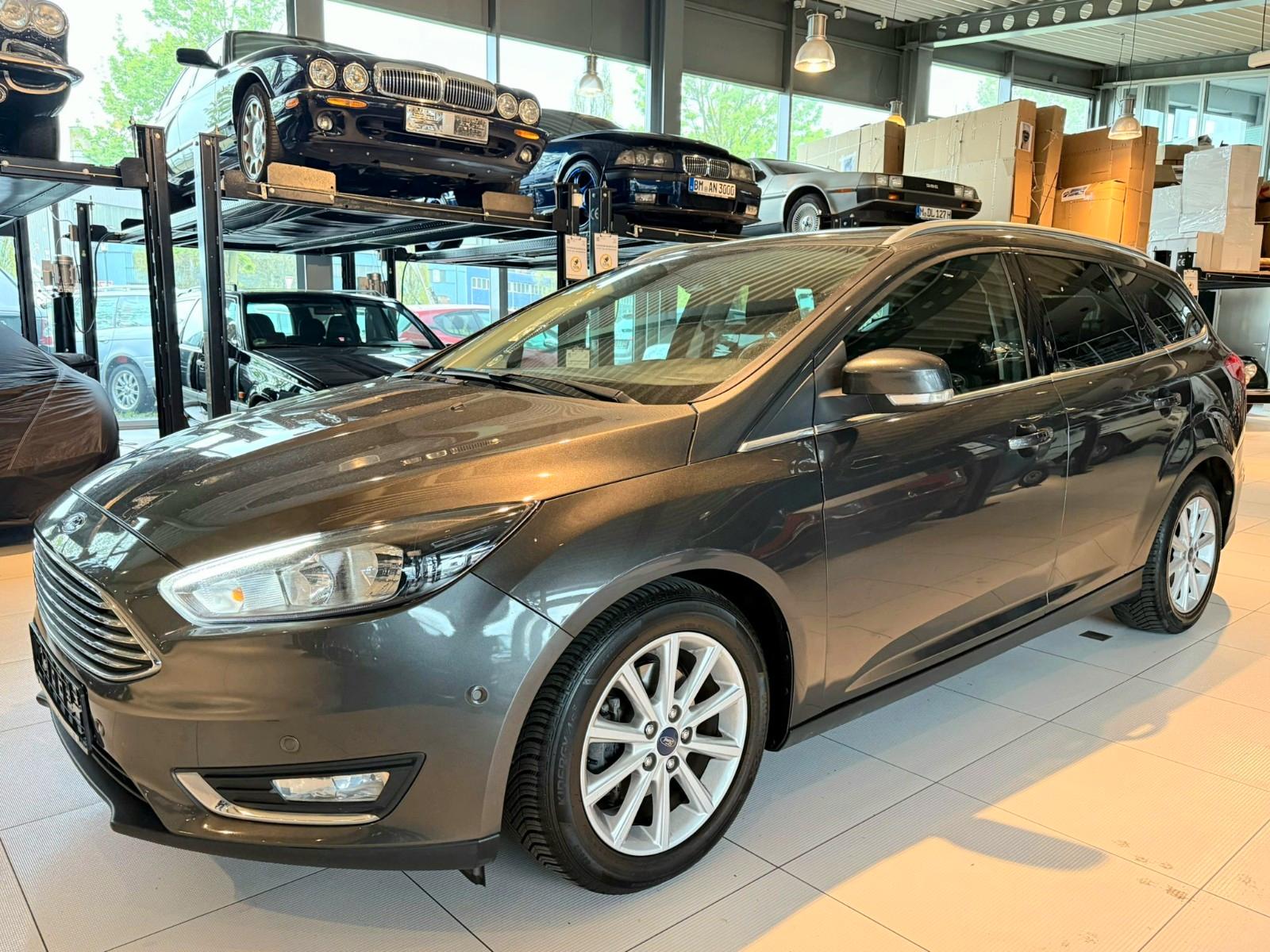 Ford Focus 1.0 Titanium"MOTOR/INSPEKTION 5.000€"TOP