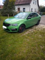 Skoda Octavia 2.0 TSI DSG RS 245 RS - Skoda Octavia: Grün