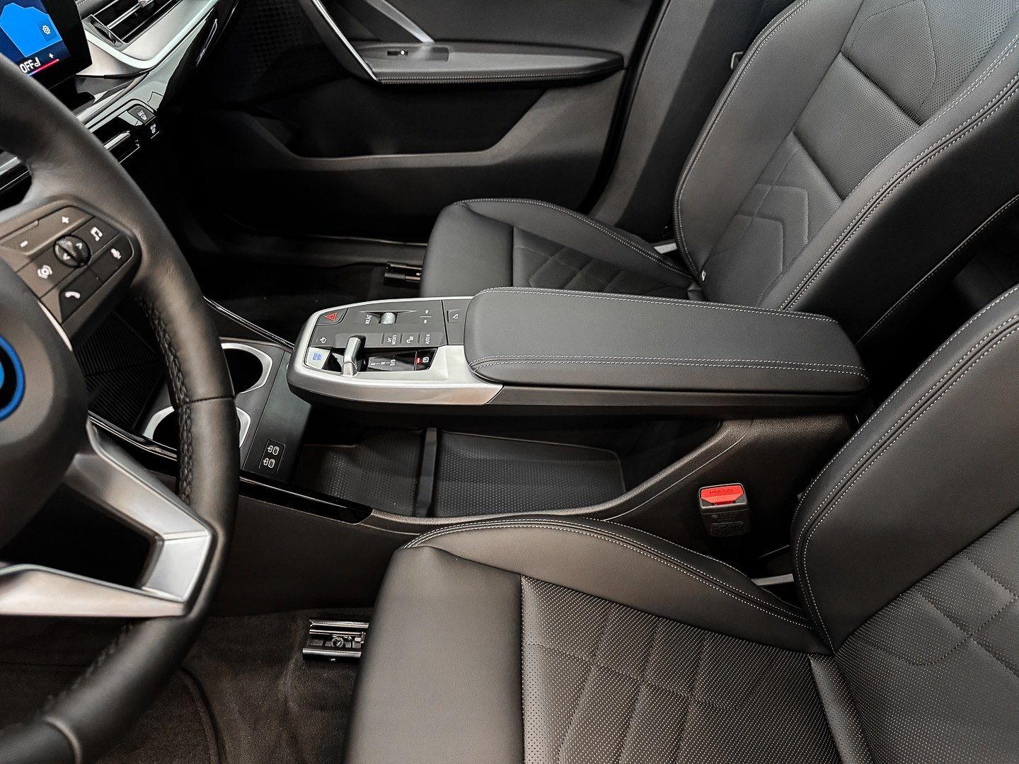 BMW iX1 - Bild 12