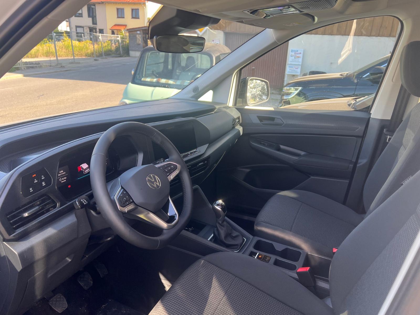 Volkswagen Caddy 1,5TSI Sitzheizung Kamera App 5J. Garantie