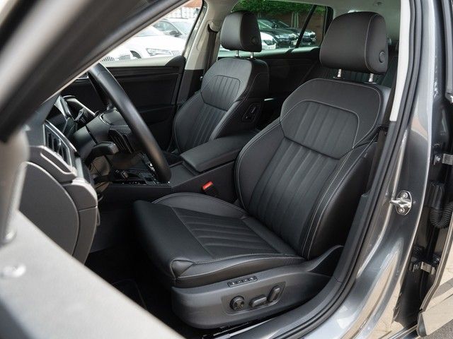 Superb Combi 2.0 TDI Premium Edition DSG 4x4 AHK