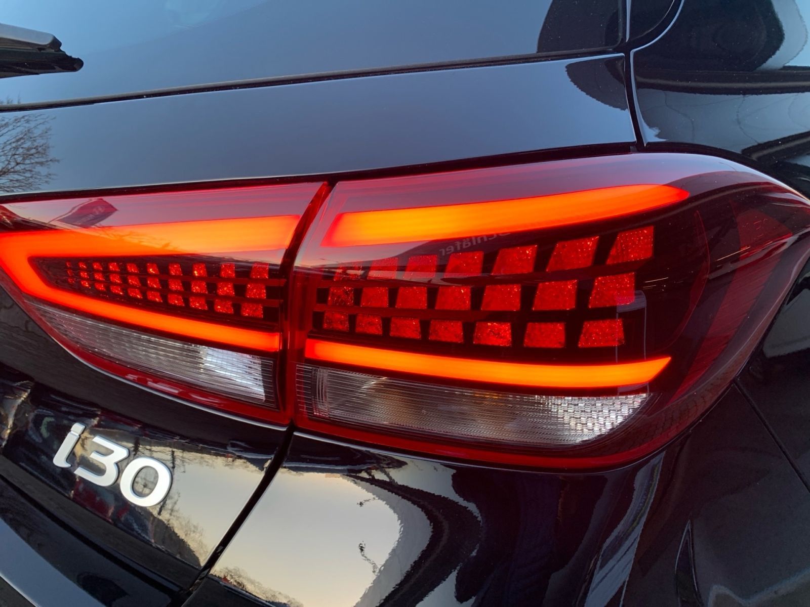 Fahrzeugabbildung Hyundai i30 1.5 T-GDI N Line 7-DCT Mild-Hybrid PanDach S