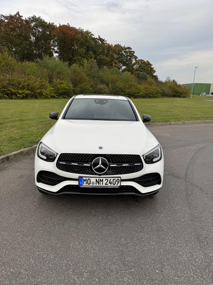 Mercedes-Benz GLC 300 4MATIC Coupé Autom. AMG Line