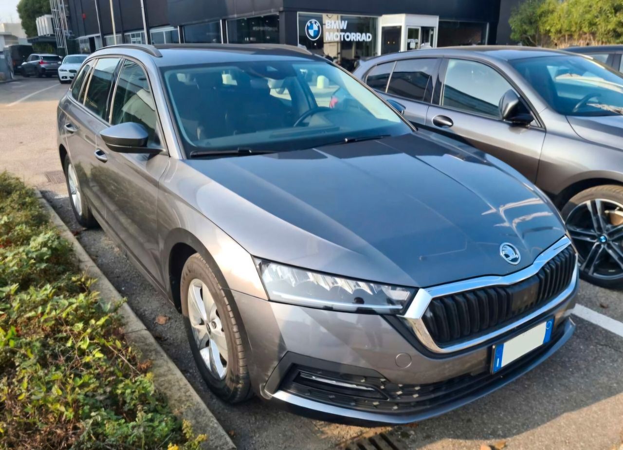 Skoda Octavia 2.0 TDI EVO SCR DSG Executive imagem 3
