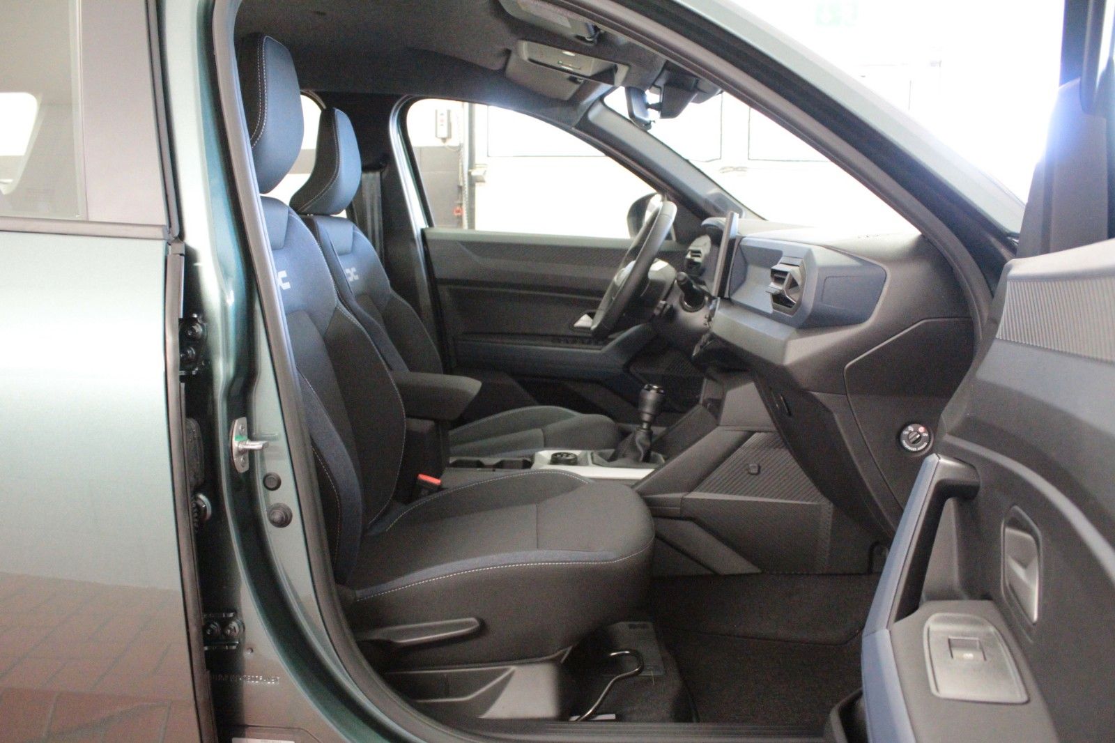 Fahrzeugabbildung Dacia Bigster mild Hybrid   140  4X4  Allrad