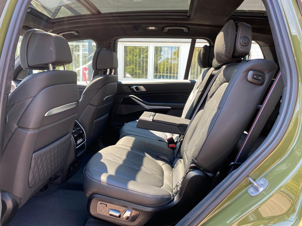 BMW X7 M60
