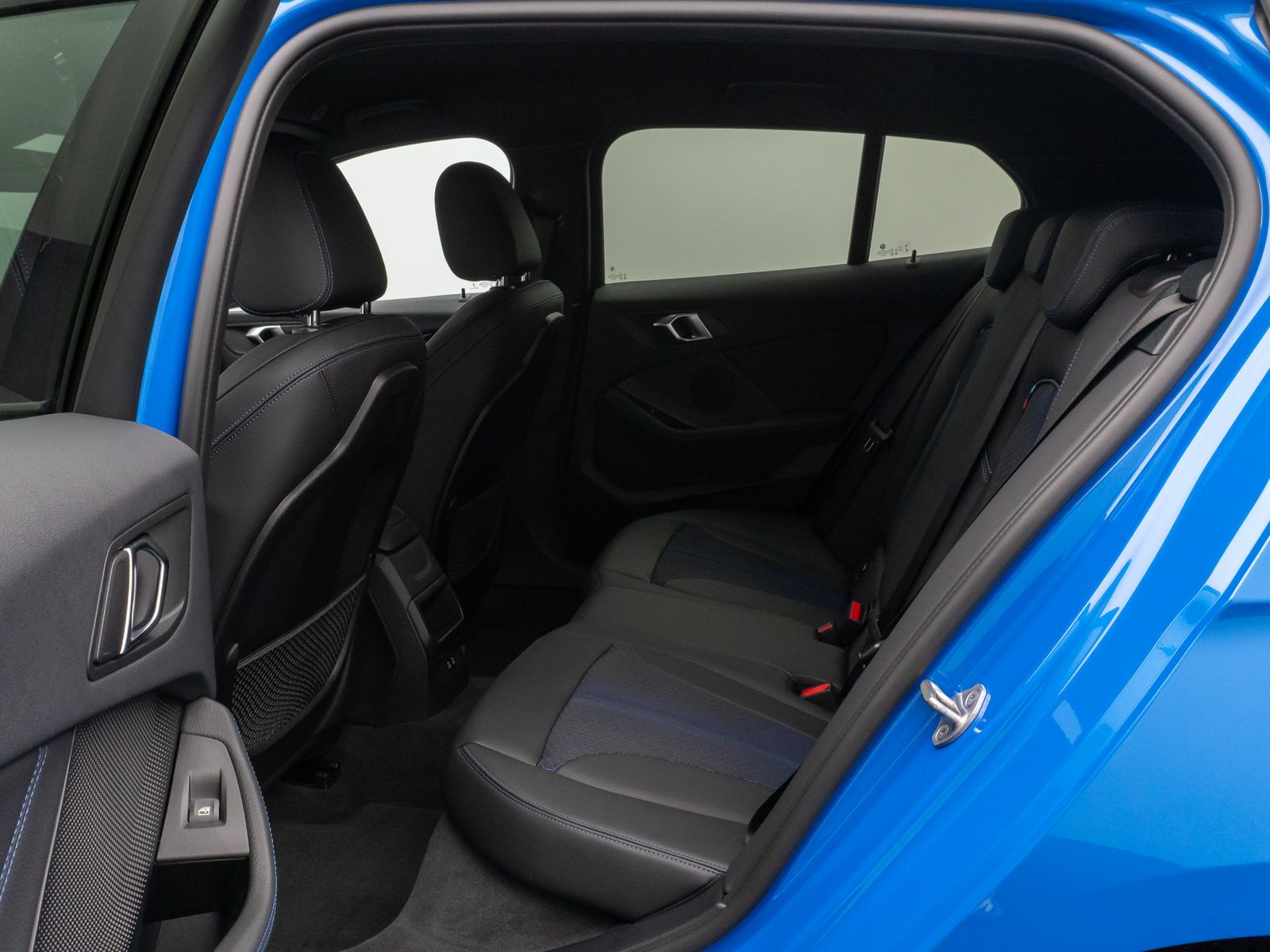 Fahrzeugabbildung BMW 118i M Sport DAB CockPitPr PDC Geschwindigkeitsr