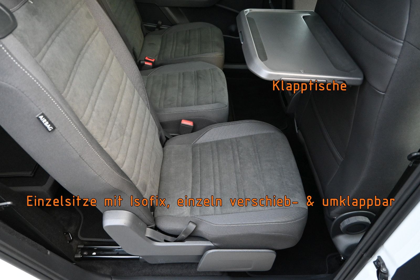 Fahrzeugabbildung Volkswagen Touran 2.0 TDI DSG °ACC°AHK°PANO°STANDHEIZ°7-SI°