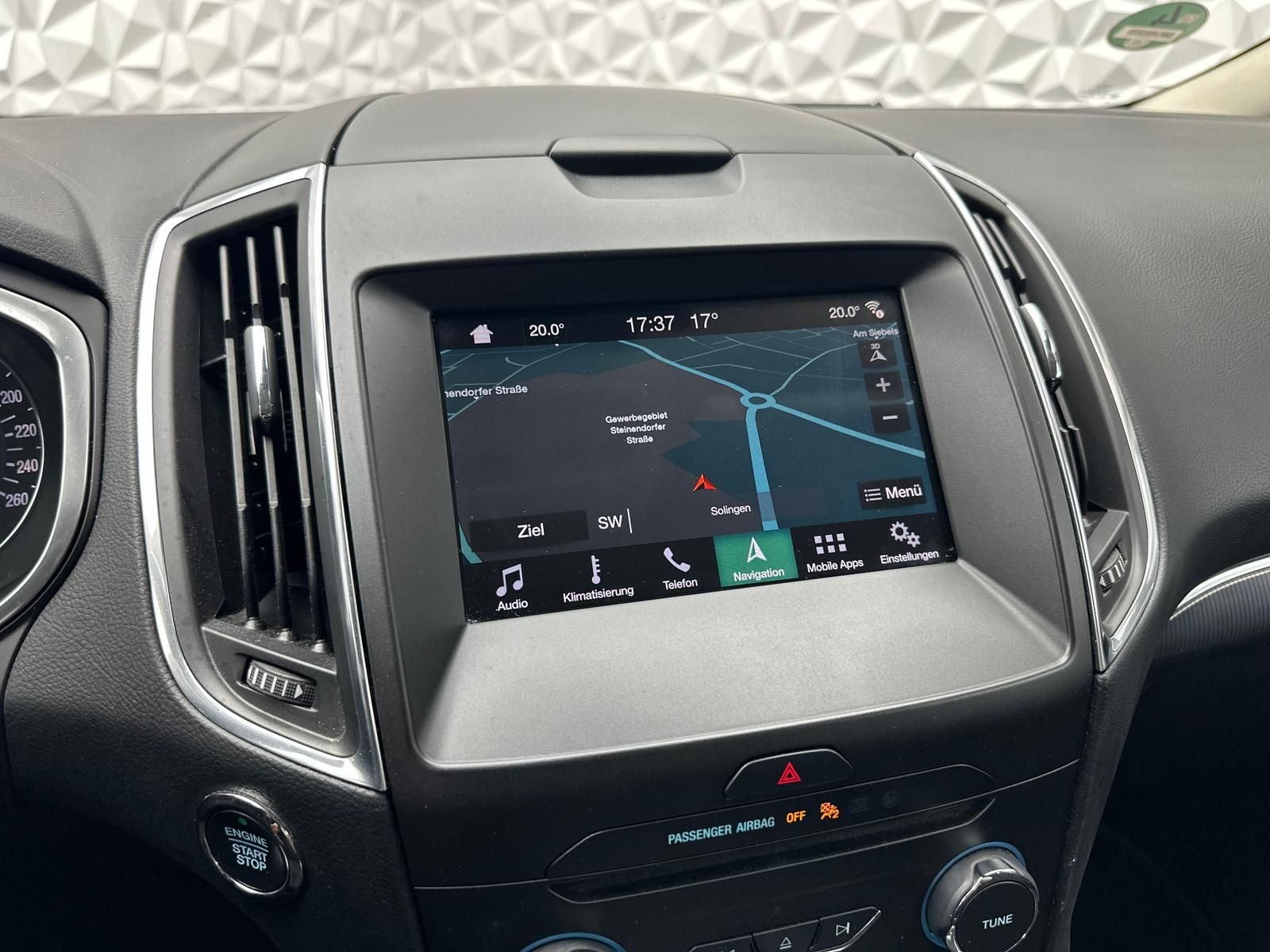 Fahrzeugabbildung Ford S-MAX 2.0 ECOBLUE TITANIUM/7-SITZE/NAVI/RCAM/LED