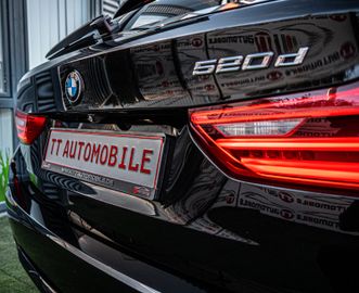 Fahrzeugabbildung BMW 520d Touring Sport Line HUD|LED|SHZ|NAVI|SPUR