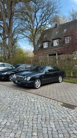 Mercedes-Benz w210 e420 v8 - Mercedes-Benz E 420 mit Benzin-Antrieb