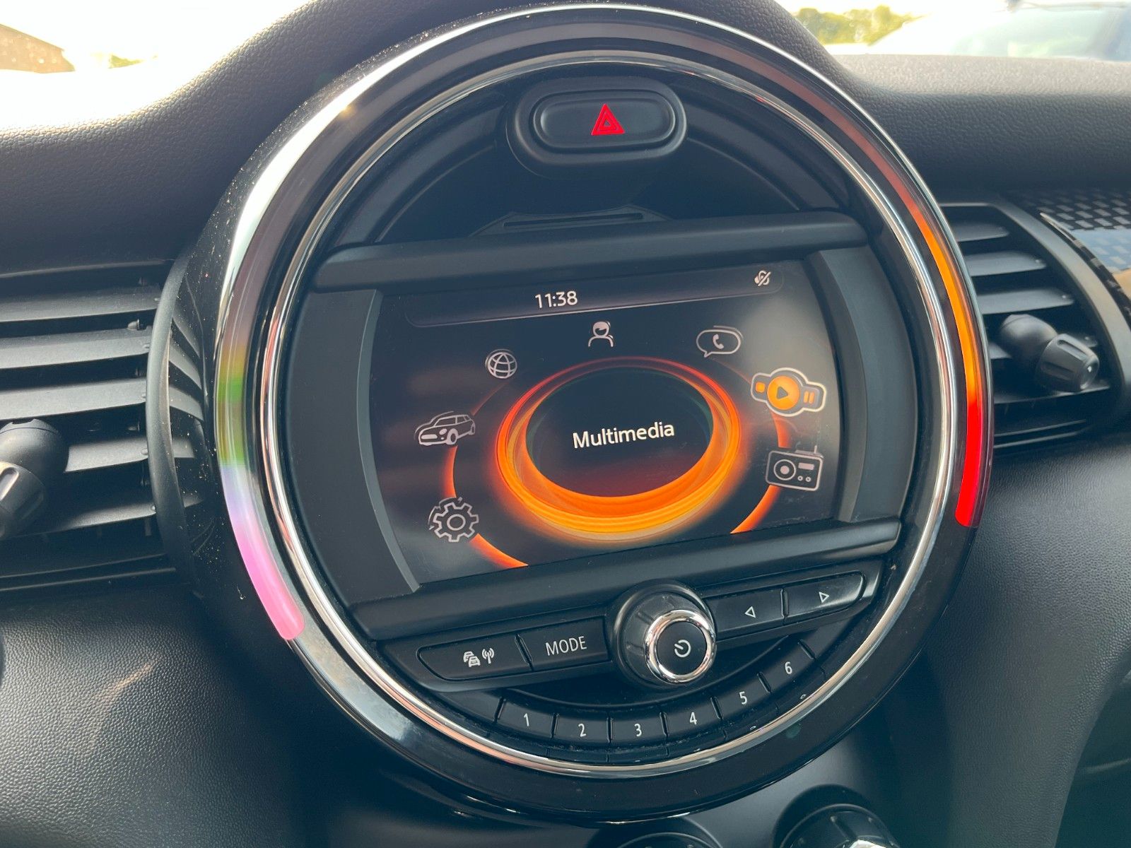 Fahrzeugabbildung MINI Cooper SD Aut. JCW Lenkrad PDC Kamera SPORTSITZE