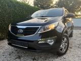 Kia Sportage FIFA World Cup Edition 2WD - Kia Sportage: Fifa World Cup Edition