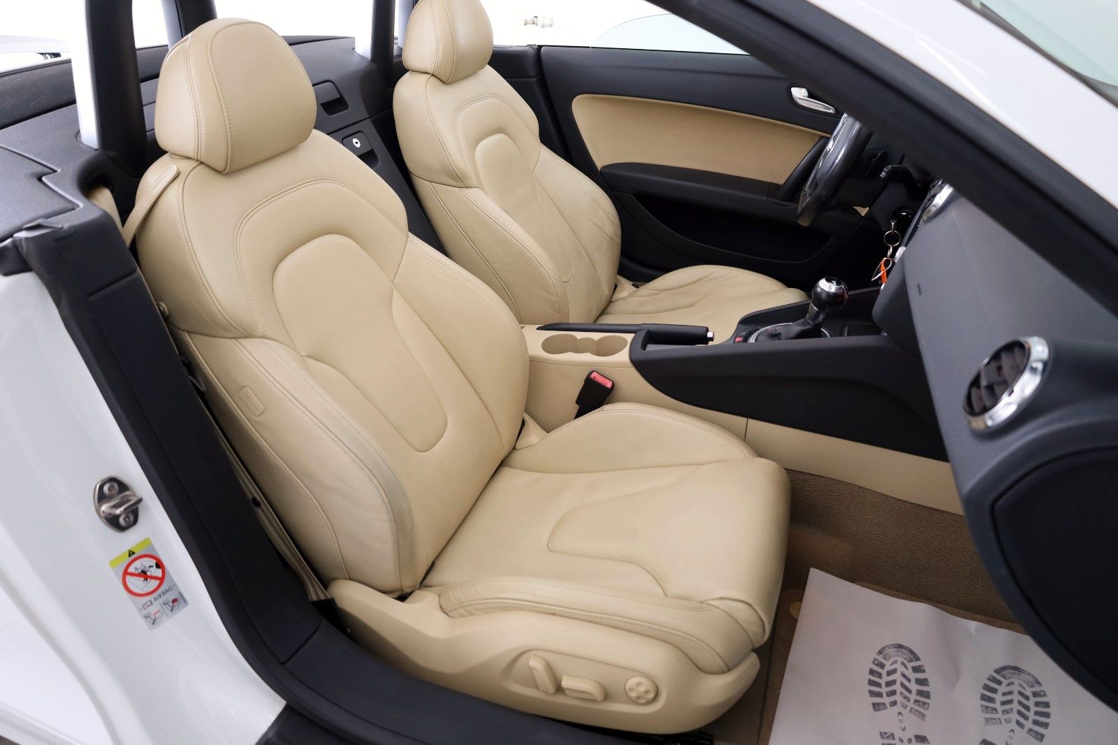 Fahrzeugabbildung Audi TT 2.0 TFSI Roadster Leder,Navi,Xenon,SH,SR+WR
