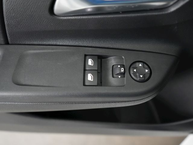 Corsa-e F EDITION 50kWH AT+LED LICHT+RÜCKFAHRKAM