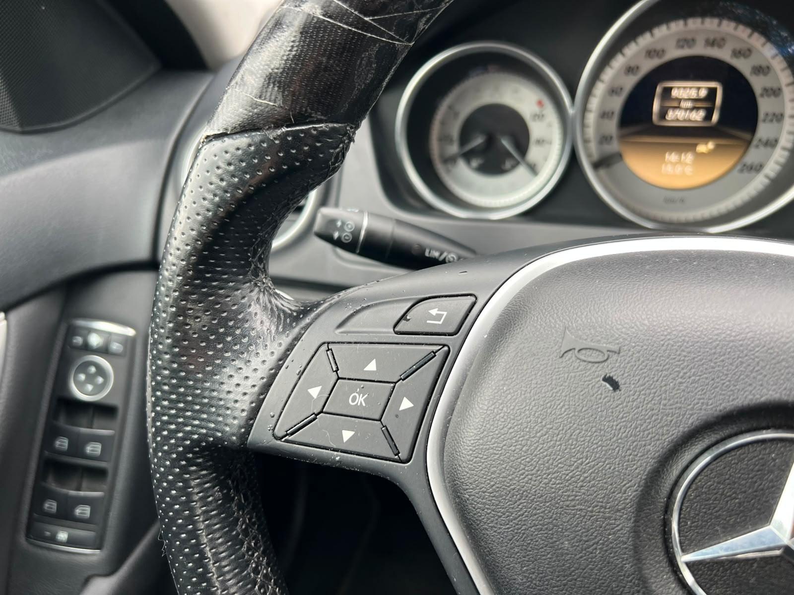 Mercedes-Benz C220 2011 — photo 23