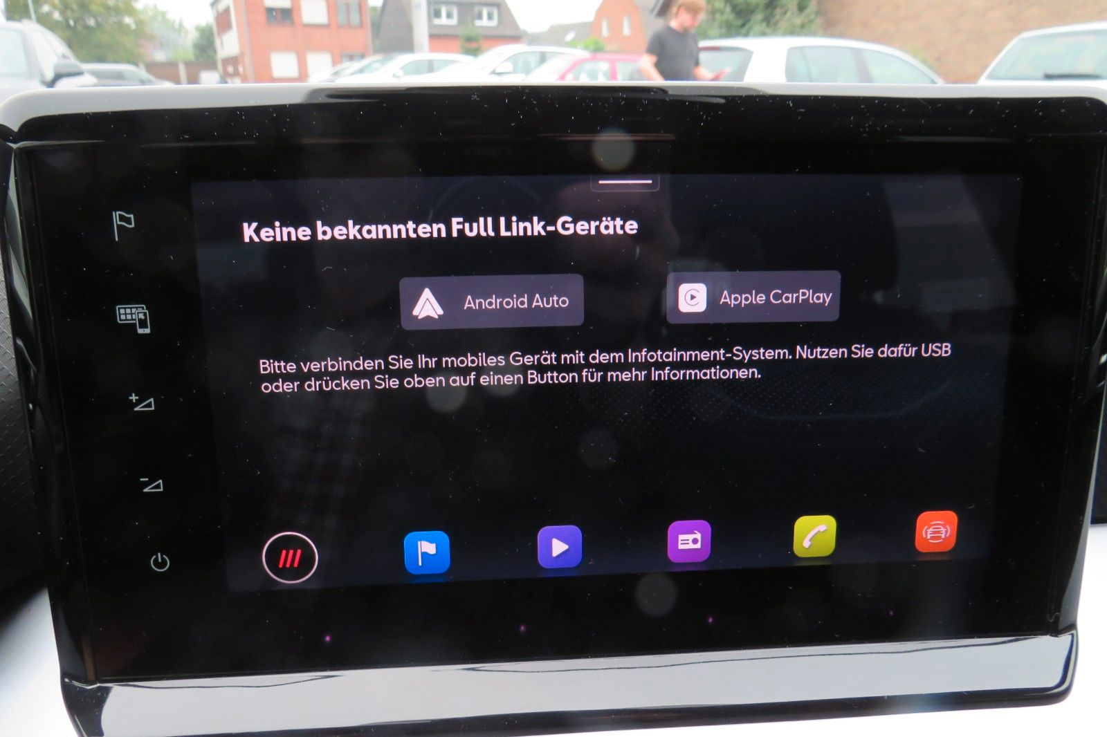 Fahrzeugabbildung SEAT Arona FR DSG NAVI SITZH. KAMERA ACC ASSISTENT-PA