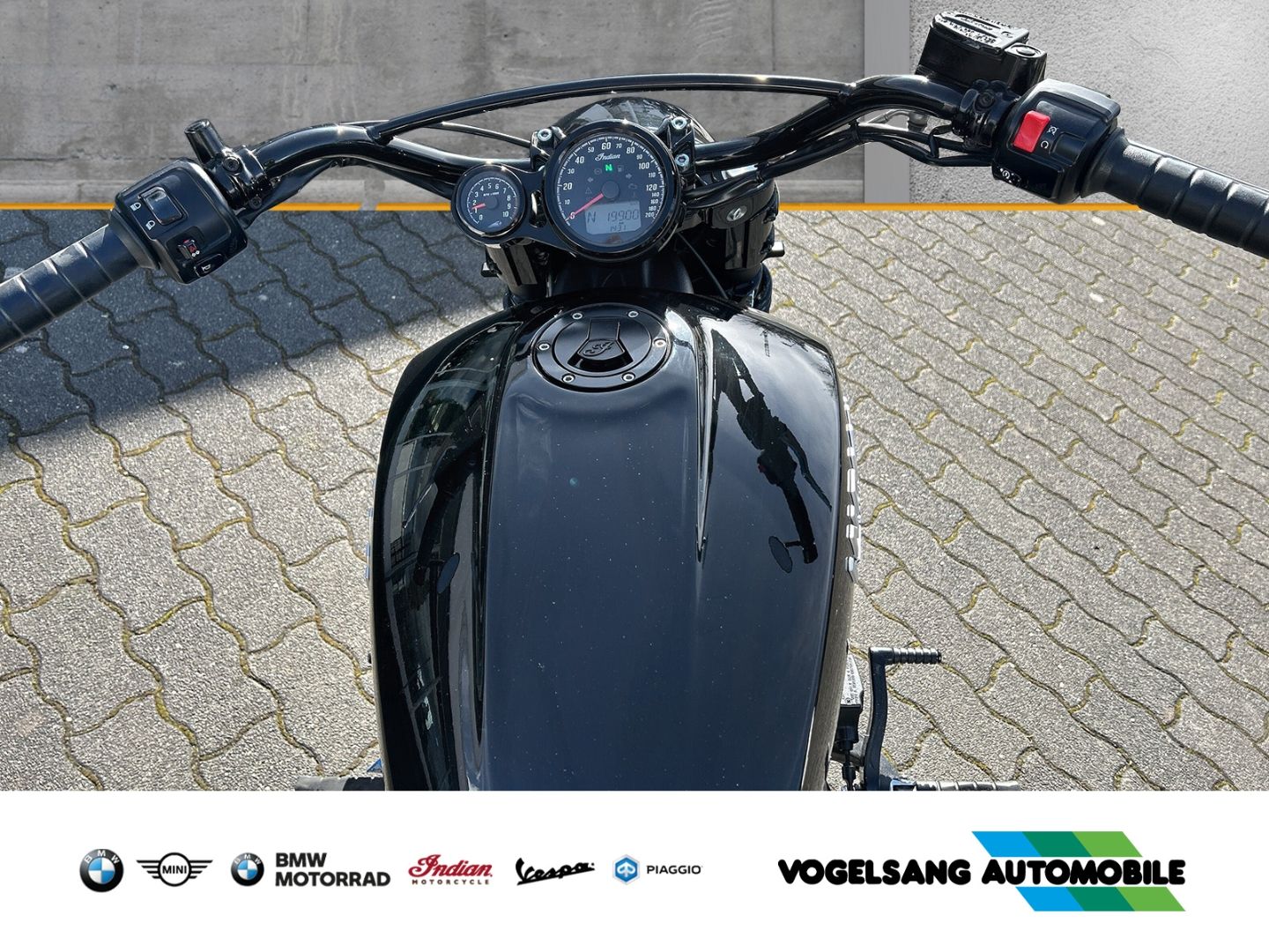 Fahrzeugabbildung Indian Scout Bobber, Blinkerumbau, Beach-Bar-Lenker, Mi