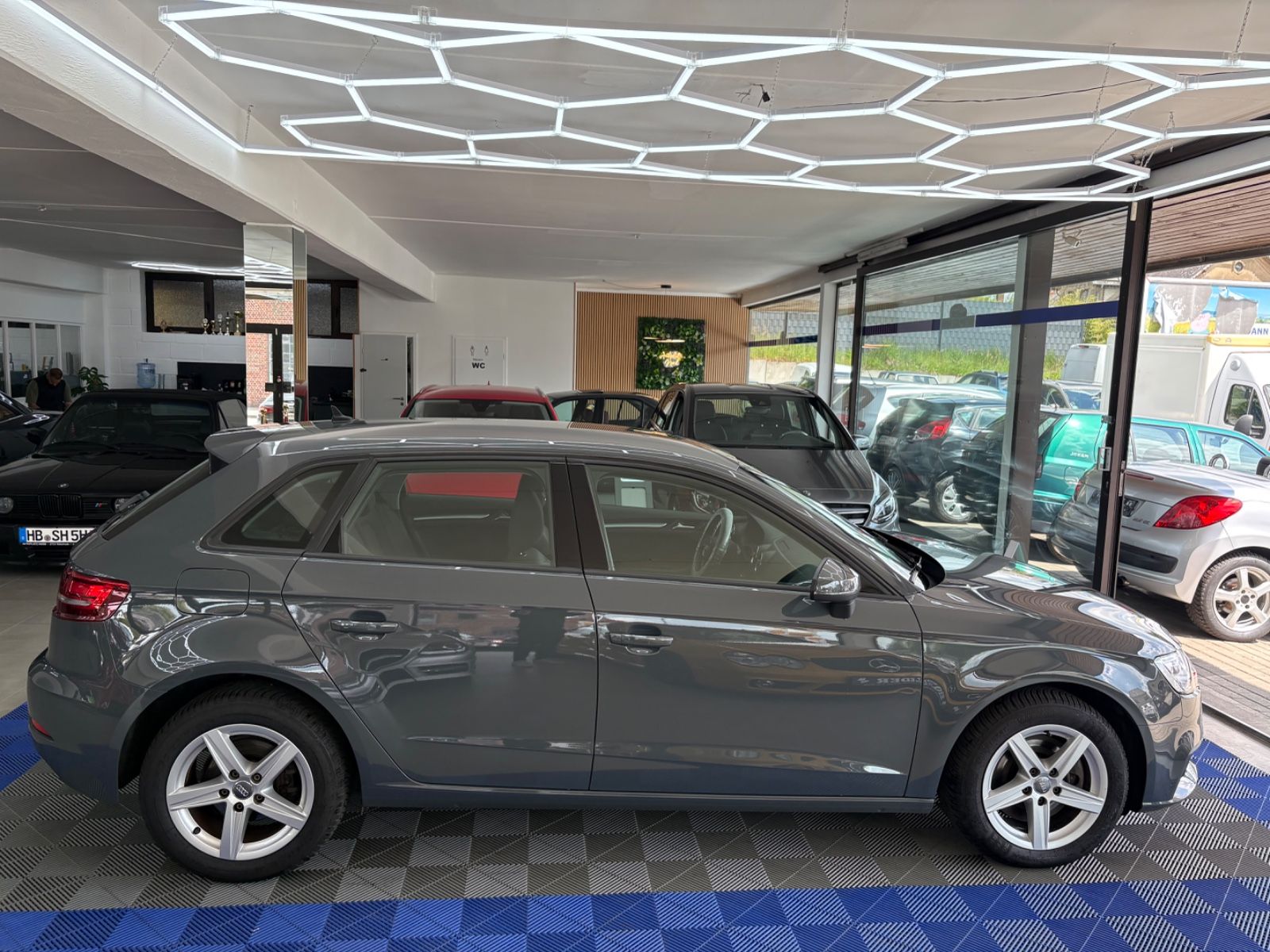 Audi A3 Sportback 35 TDI / Navi / Shzg foto 4