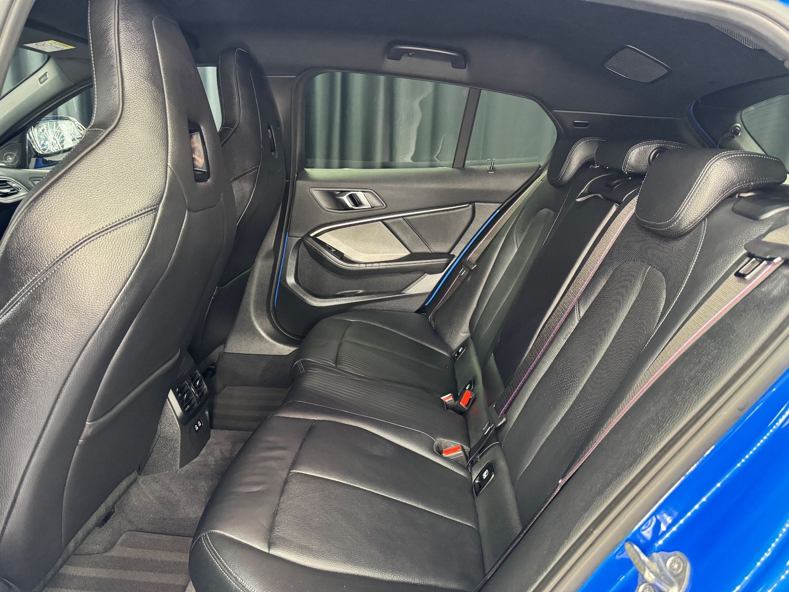 Fahrzeugabbildung BMW M135 i xDrive|H/K|NAVI|ACC|HEAD-UP|SPORTSITZE|