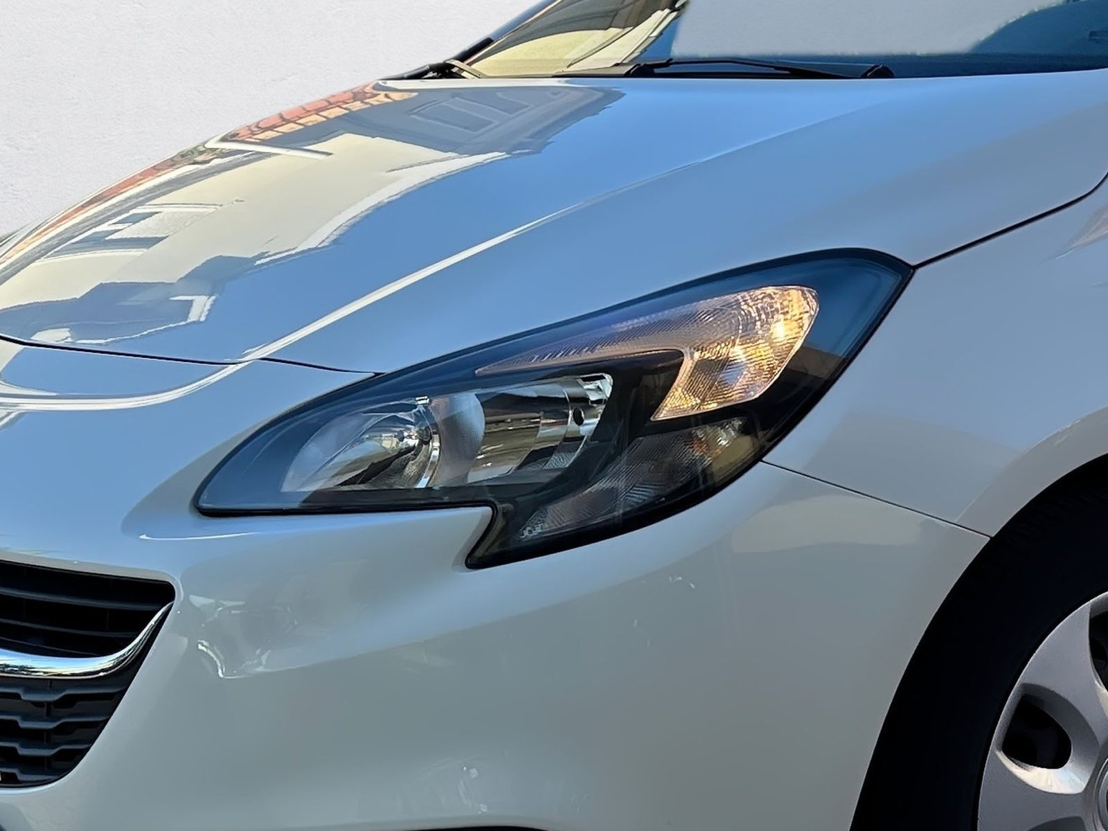 Fahrzeugabbildung Opel Corsa E 1.4 Edition Klima,Radio,USB,Allwetter
