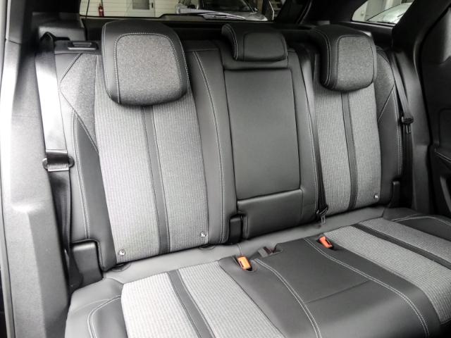 Peugeot 3008 Hybrid 225 Allure 1.6 Plug-In EU6d Navi dig