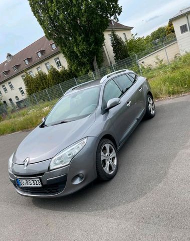 Renault Megane 3 Grandtour 1.5 dCI TÜV NEU