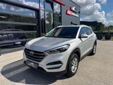 Hyundai TUCSON 1.6 blue Classic 2WD*LED*NAVI*SHZ*PDC* - Hyundai TUCSON: Classic