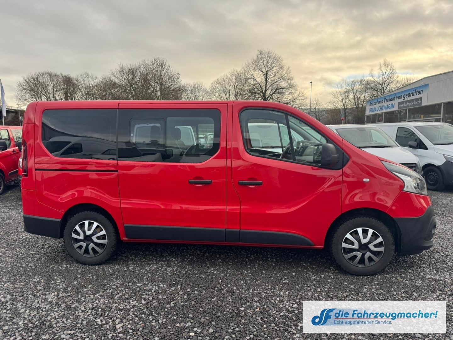 Fahrzeugabbildung Renault Trafic Combi L1H1 2,7t Expression *EXPORT