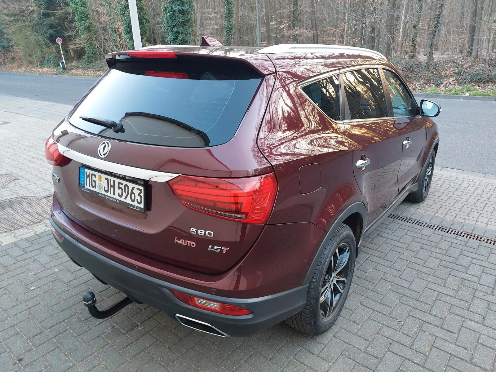 DFSK Glory Automatik top Zustand AHK Klima tüv Navi 