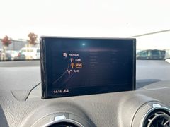 Fahrzeugabbildung Audi Q2 30 TFSI sport AHK Navi Einparkhilfe Sitzhzng.