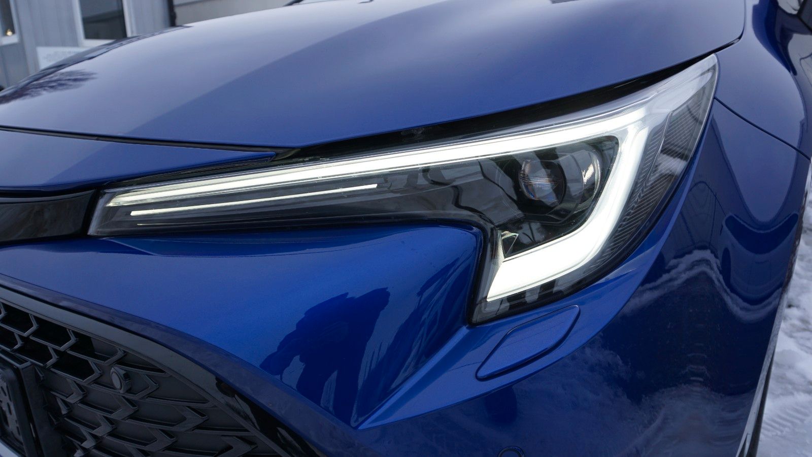 Fahrzeugabbildung Toyota Corolla Hybrid Lounge, Navi, LED, Kamera,Head Up