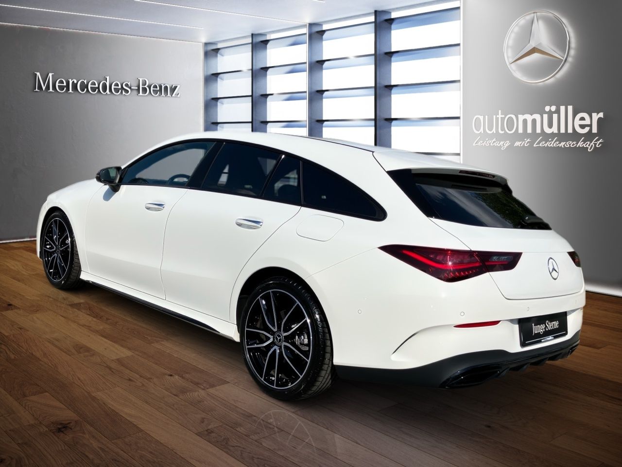 Fahrzeugabbildung Mercedes-Benz CLA 200 SB AMG+NIGHT+KEYLESS+AMBIENT+LENKRADHEIZ