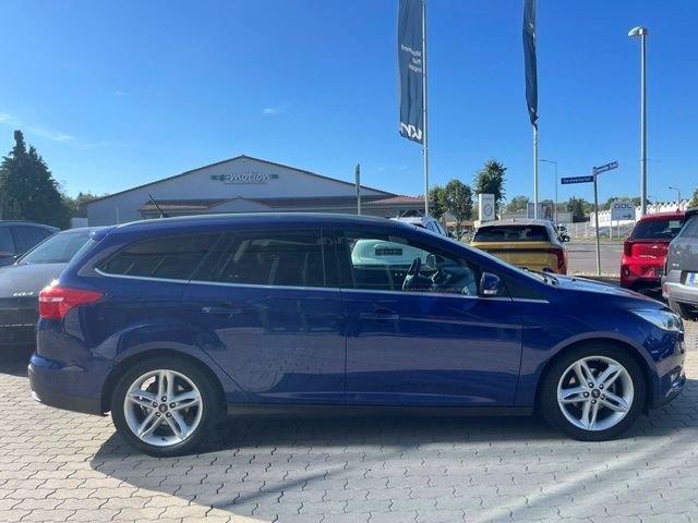 Fahrzeugabbildung Ford Focus Zahnriemen NEU Klimaautomatik Navi SHZ AHK