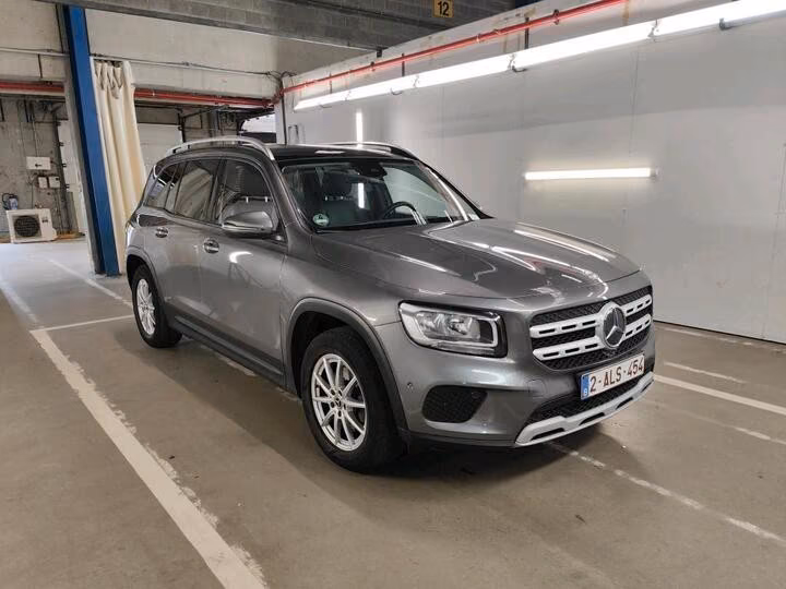 Mercedes-Benz GLB 180