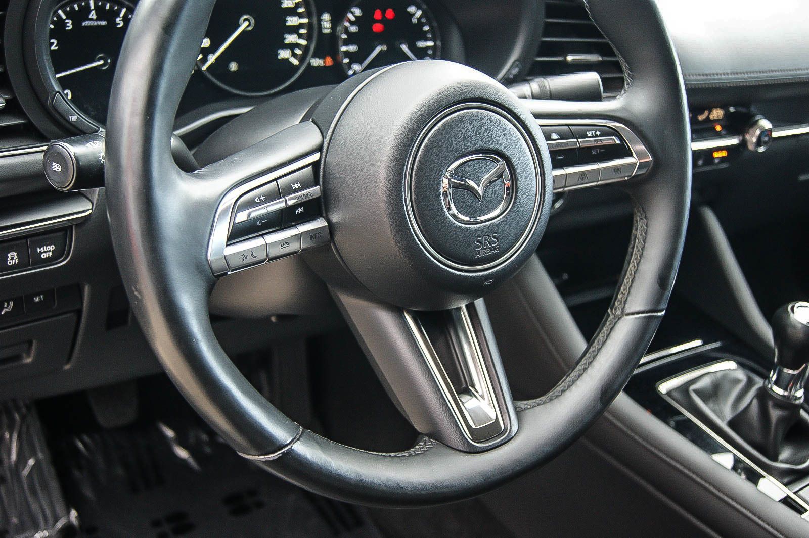 Fahrzeugabbildung Mazda 3 Limousine 2.0 HEADUP LEDER BOSE MATRIX 1.HAND