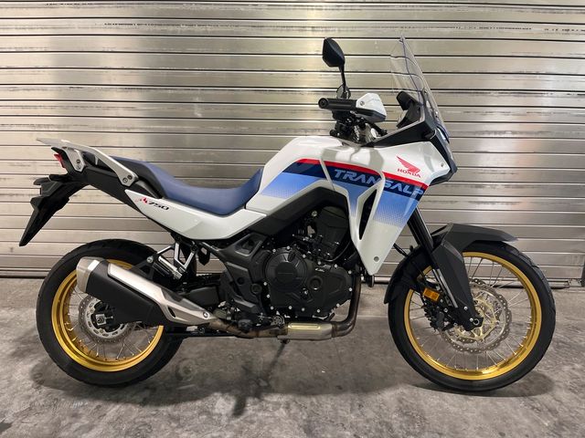 Honda XL 750V Transalp 35 KW, Schaltassistent u.v.m