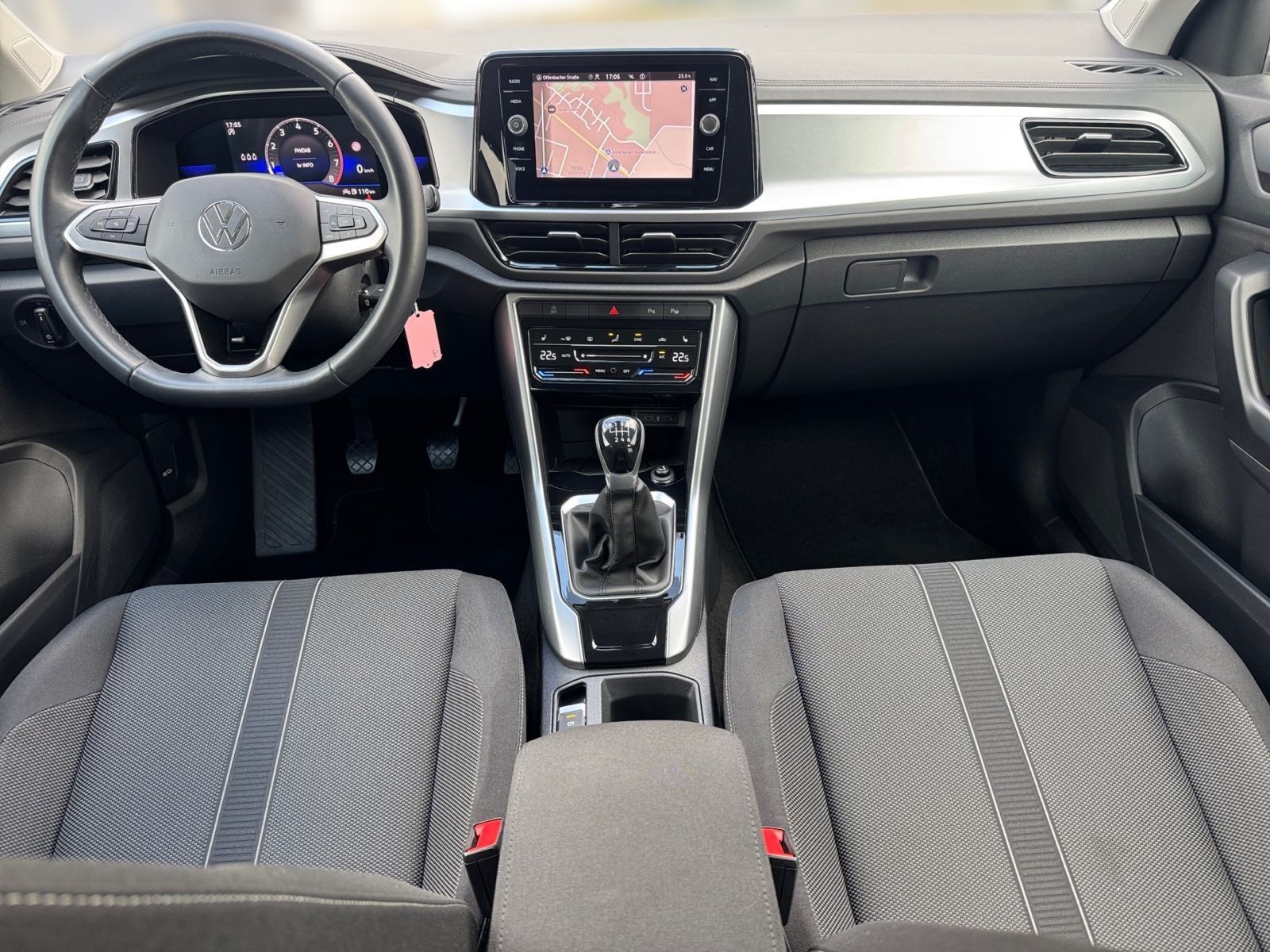 Volkswagen T-Roc - Bild 11