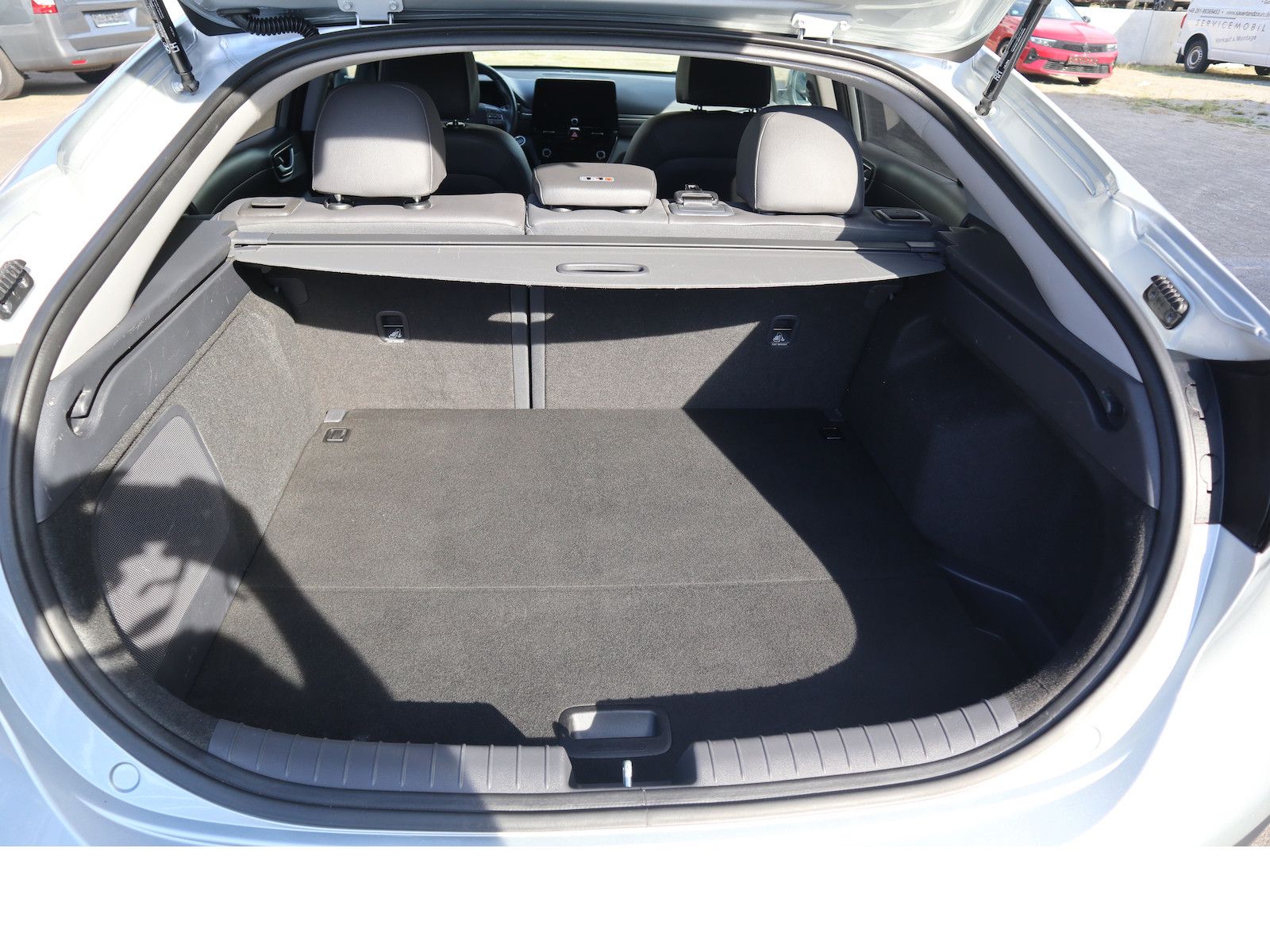 Fahrzeugabbildung Hyundai IONIQ Premium Hybrid Navi Scheckheftgepflegt